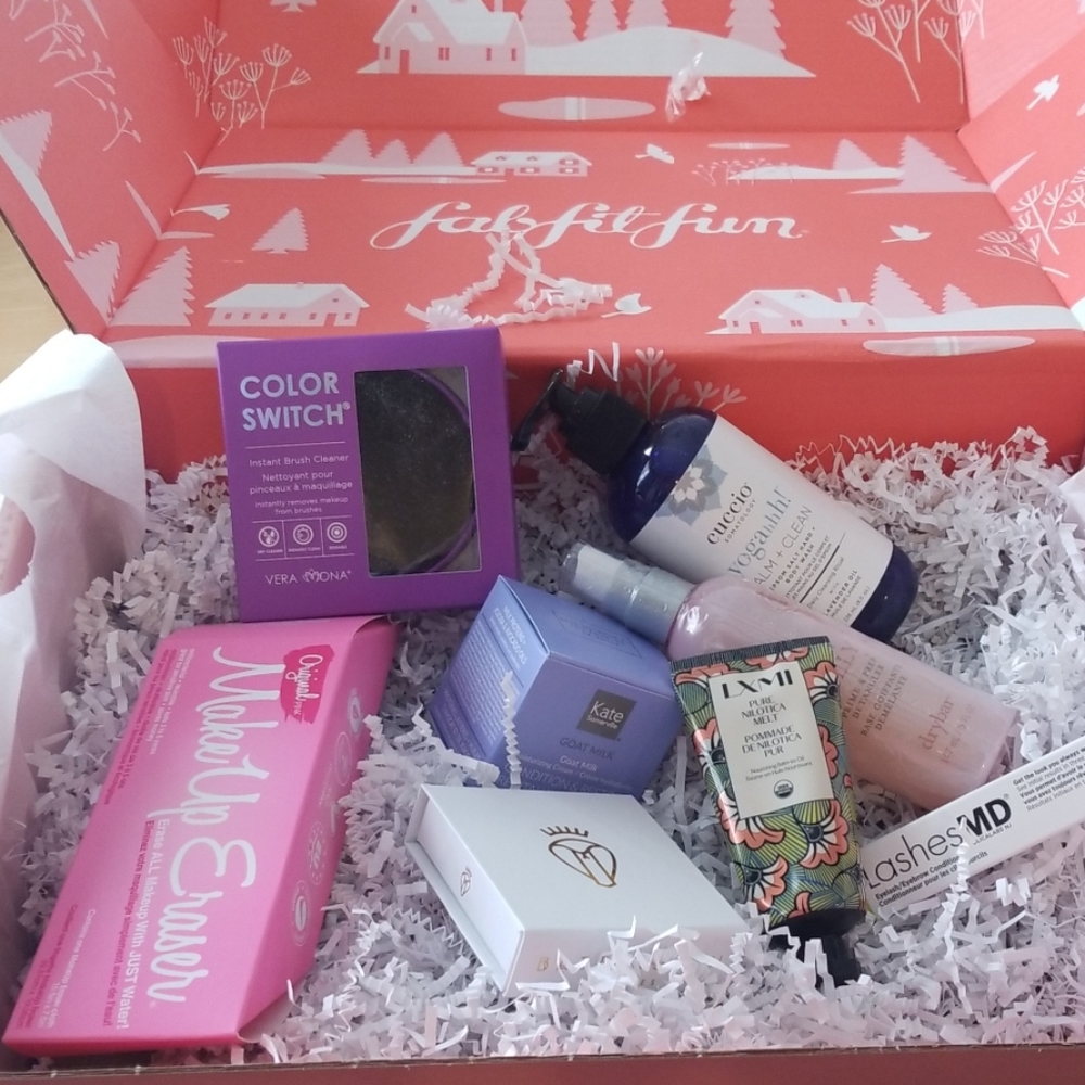 Winter 2019 fitfabfun box